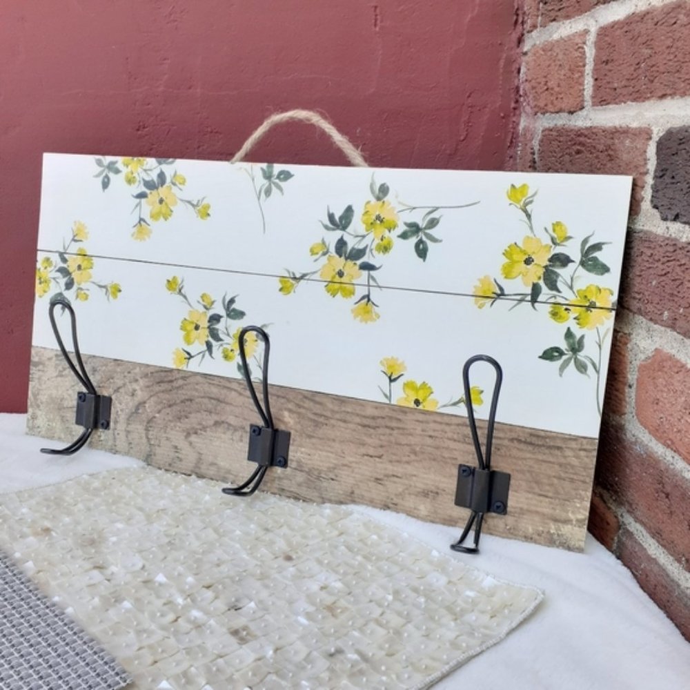 Rustic Farmhouse Wall Hanging Hooks Yellow Flower USA Made Gift Idea NEW